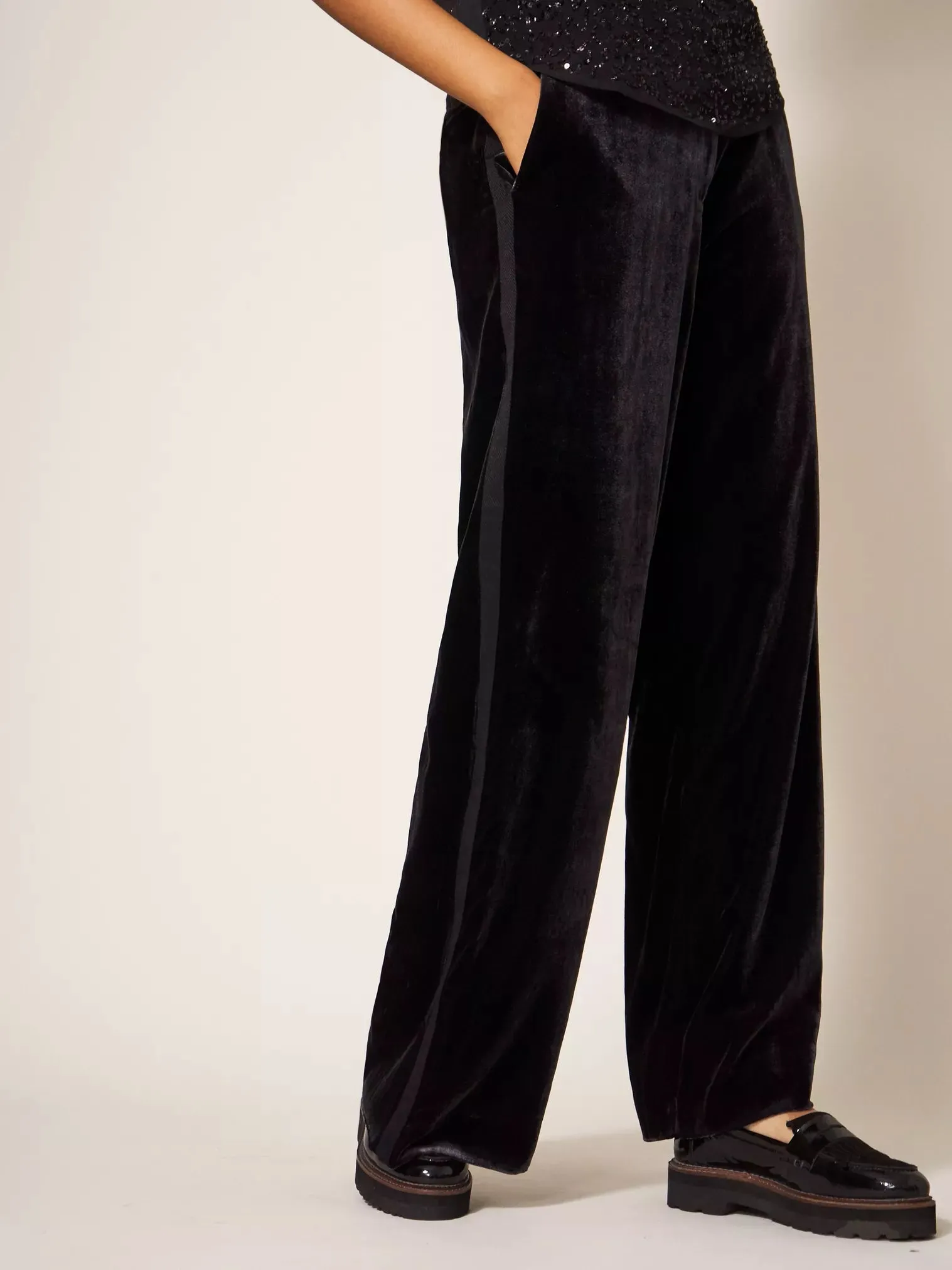 Jenny Velvet Wide Leg Trousers- Pure Black