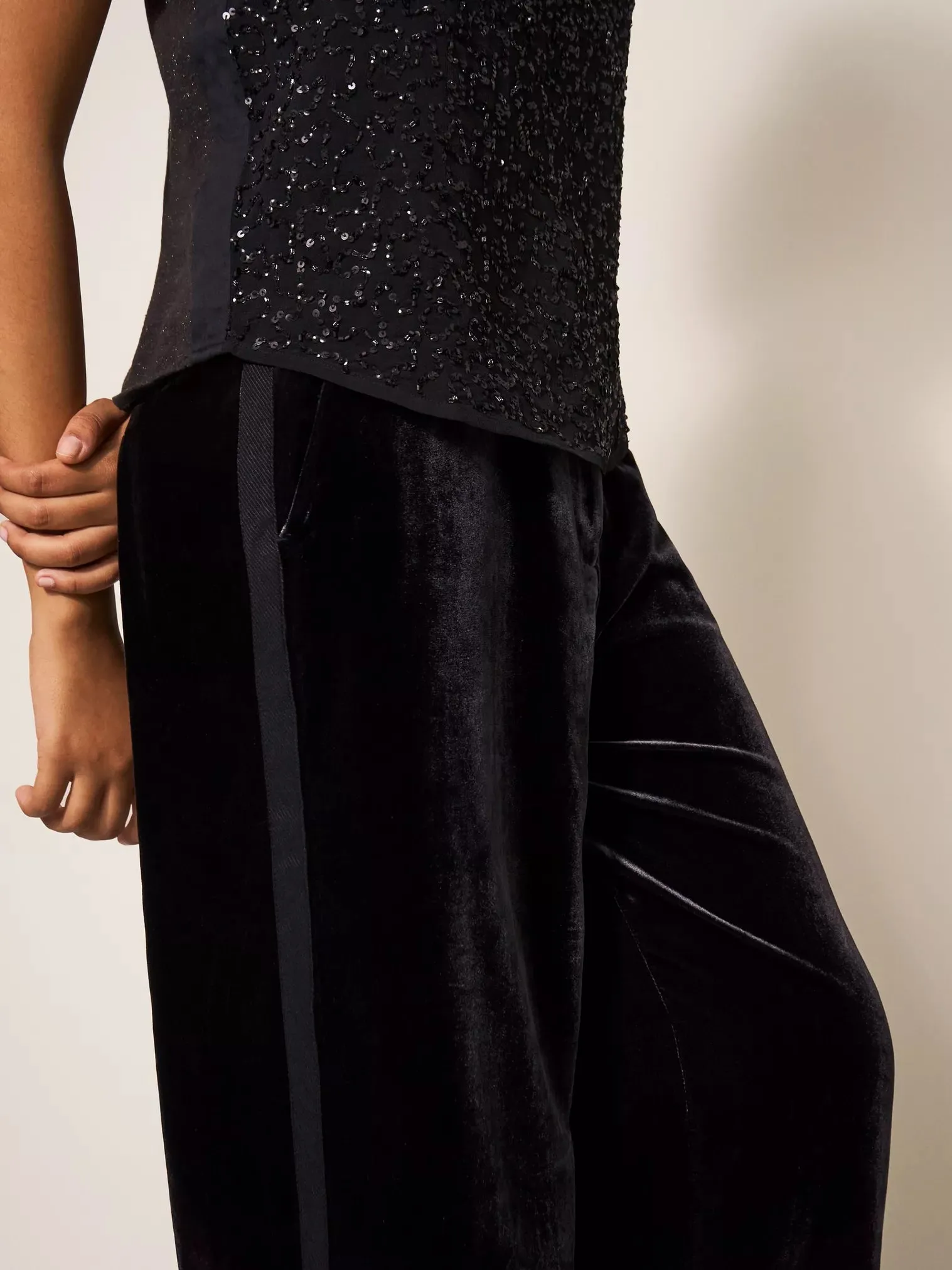 Jenny Velvet Wide Leg Trousers- Pure Black